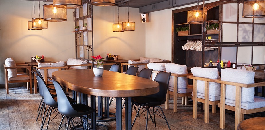 Strengthen Your Brand with Décor