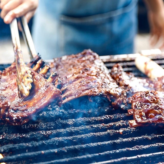 Grillades, barbecue et fumoir : bien plus que de la viande